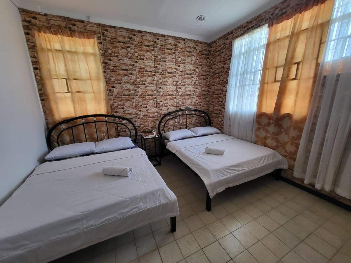Hiraya Bed And Breakfast Роксас Екстер'єр фото